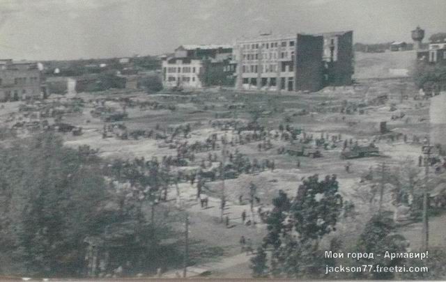 Восстановительные работы в городе Армавире после освобождения от немецко-фашистской оккупации